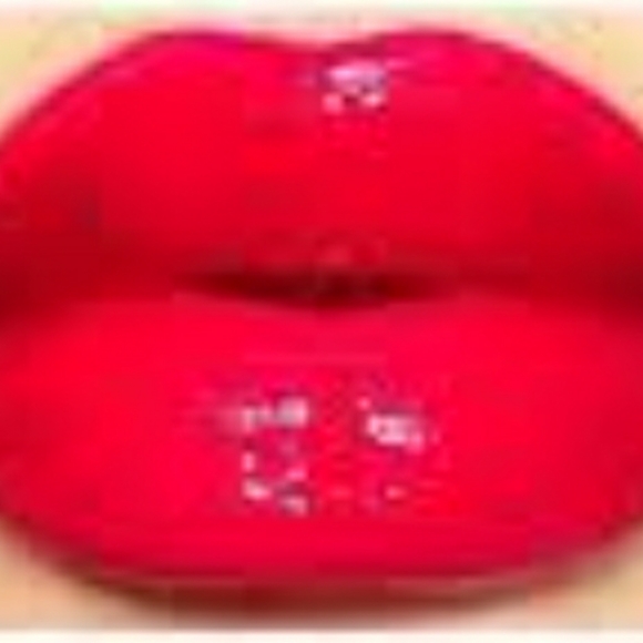 3/$10🌟LOVETOPIA NYX Cosmetics RARE Lip Lustre Tint NWT - Picture 2 of 4